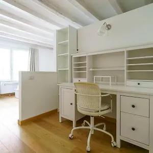 Brera-moscova Duomo 15 Minuti A Piedi Apartamento