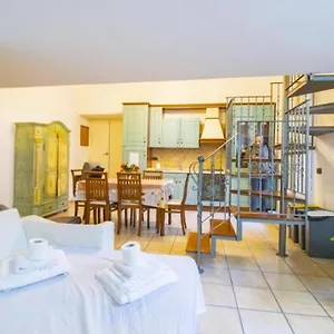 A Casa Di Maria Apartamento Nápoles